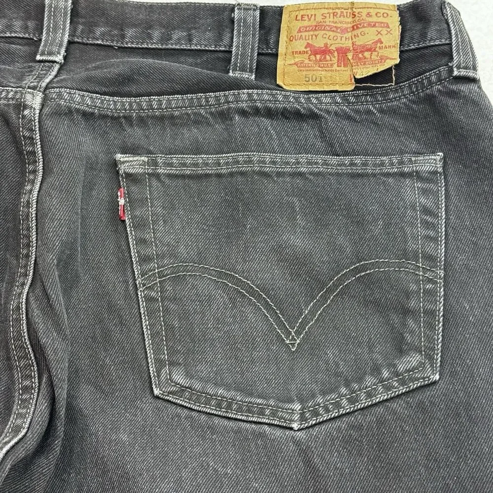 Levis 501 Jeans VTG‎ Men 42x32 Black Straight Button Fly Denim